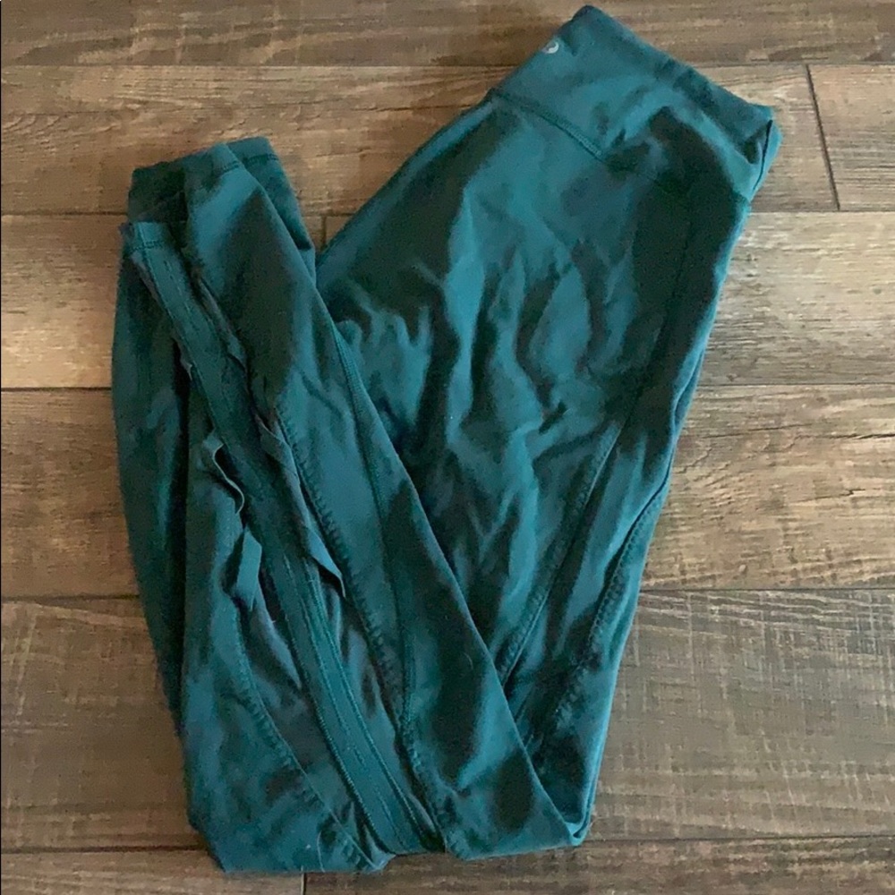 Lululemon essential rhythm